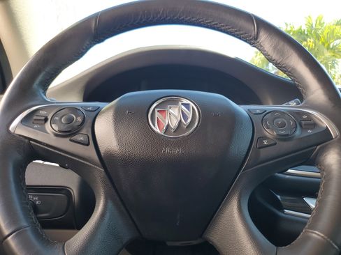 Used 2020 Buick Enclave Essence w/ Sound and Sites Package image 24