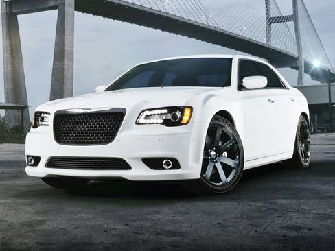Used 2012 Chrysler 300 SRT8 RWD image 1