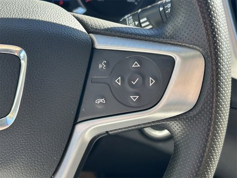 Used 2024 GMC Terrain SLE image 36