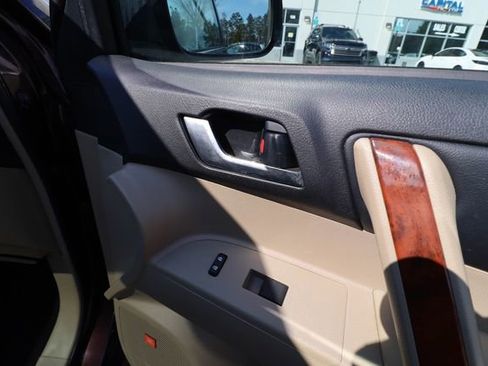 Used 2013 Toyota Highlander Limited image 40