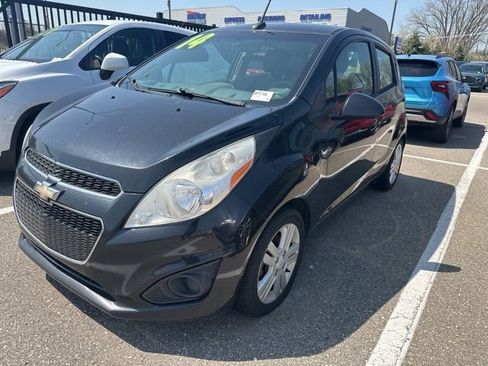 Used 2014 Chevrolet Spark LT FWD image 7