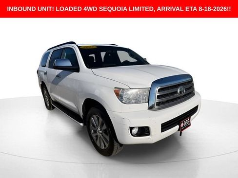 Used 2017 Toyota Sequoia Limited AWD/4WD image 4