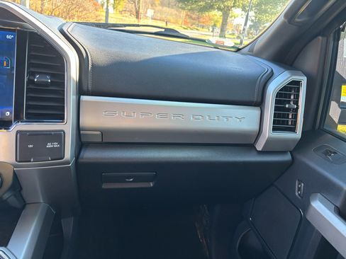 Used 2022 Ford F250 Lariat w/ Tremor Off-Road Package image 38