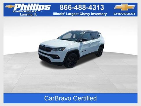 Used 2022 Jeep Compass Latitude w/ Convenience Group AWD/4WD image 1