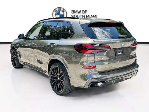 Certified 2024 BMW X5 sDrive40i w/ M Sport Package RWD image 5