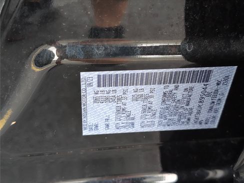 Used 2023 Nissan Rogue SV FWD image 14