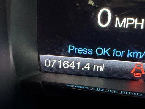 Used 2016 Ford Taurus Limited w/ Equipment Group 301A FWD image 19
