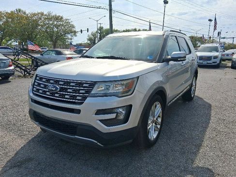 Used 2016 Ford Explorer Limited image 4