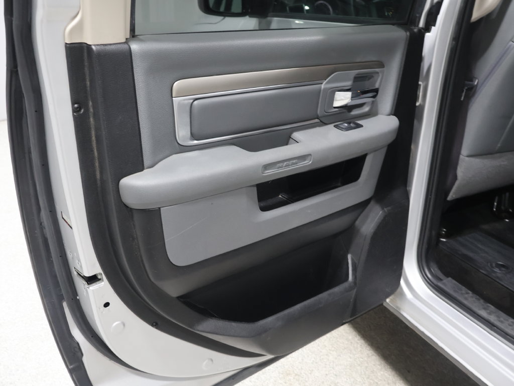 Used 2017 RAM 1500 Outdoorsman AWD/4WD image 17