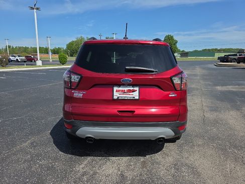 Used 2018 Ford Escape SE w/ SE Sync 3 Package image 6