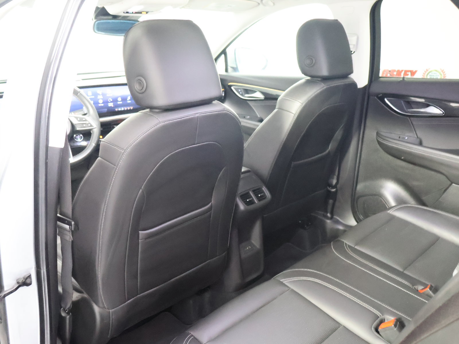 Used 2024 Buick Envision Preferred AWD/4WD image 43