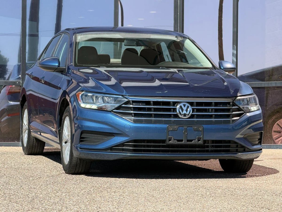 Used 2019 Volkswagen Jetta S w/ Driver Assistance Package FWD image 18