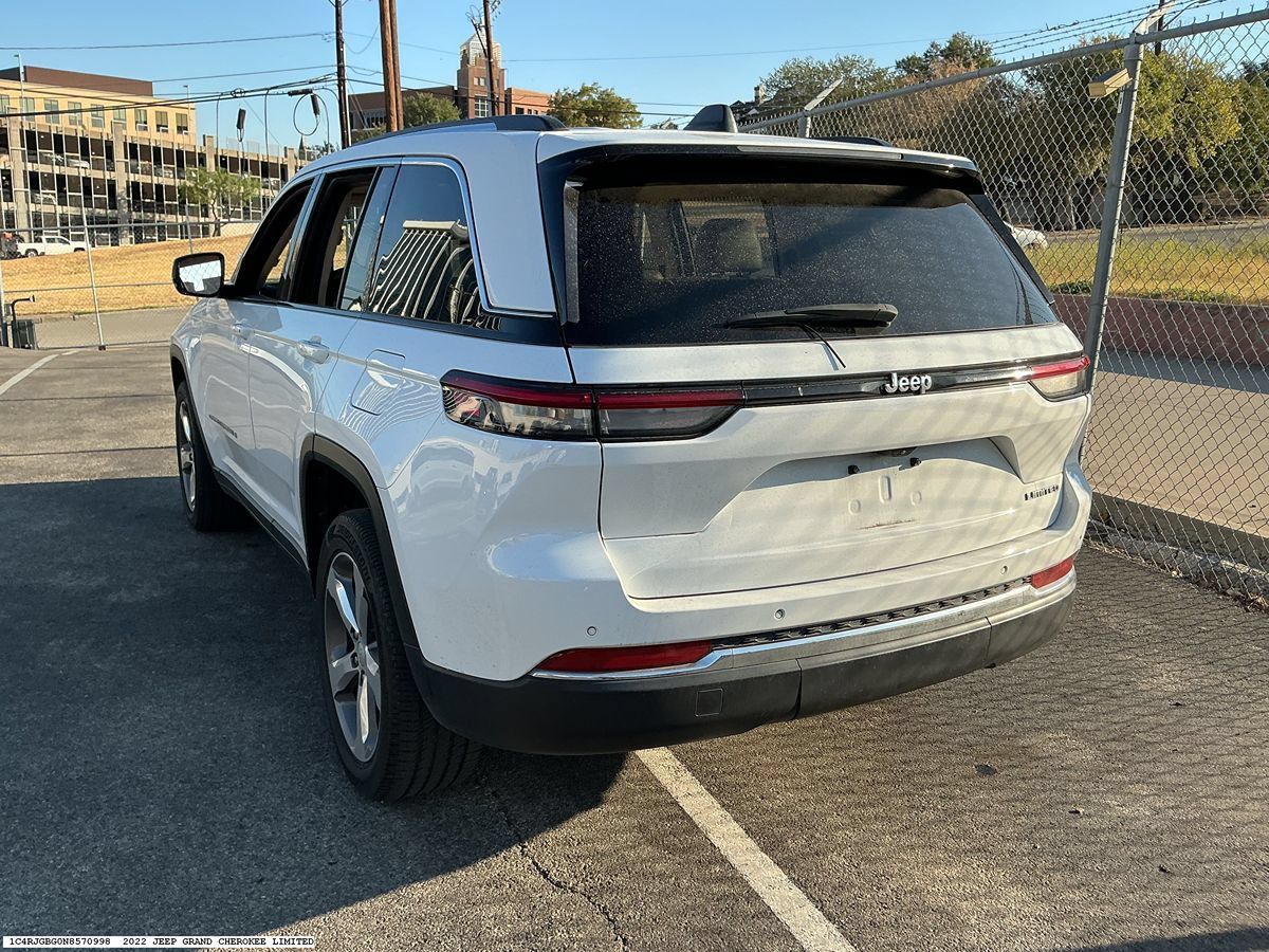 Used 2022 Jeep Grand Cherokee Limited RWD image 4