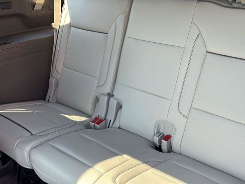 New 2026 GMC Yukon XL Denali w/ Denali Reserve Package RWD image 17