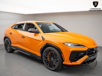 Used 2025 Lamborghini Urus SE video 1