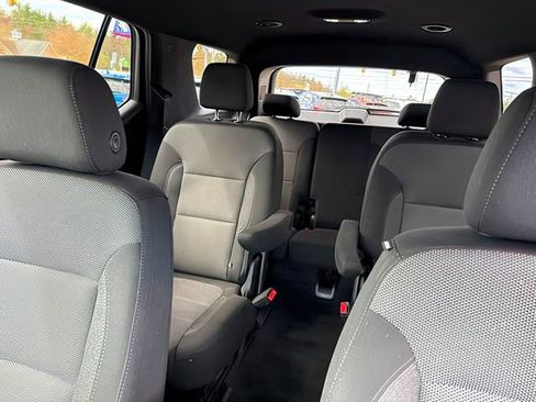 Used 2023 Chevrolet Traverse LT AWD/4WD image 17