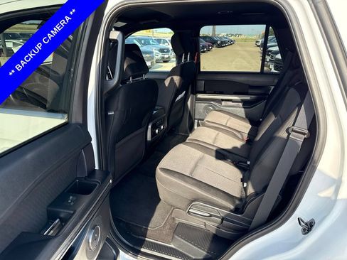 Used 2020 Ford Expedition XLT RWD image 6