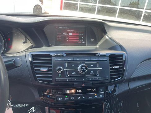 Used 2017 Honda Accord Sport image 25