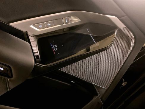 Certified 2025 BMW 740i 740i image 33