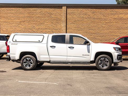 Used 2022 Chevrolet Colorado Z71 AWD/4WD image 9