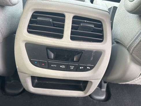 Used 2021 Honda Pilot EX image 21