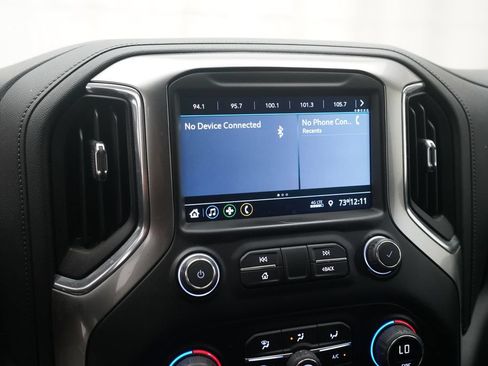 Used 2021 Chevrolet Silverado 1500 RST AWD/4WD image 16