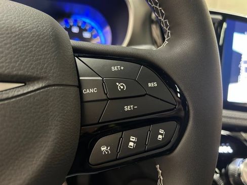 New 2027 Chrysler Pacifica Limited w/ S Appearance Package FWD image 22