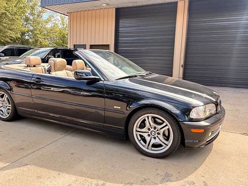 Used 2003 BMW 330Ci Convertible image 13