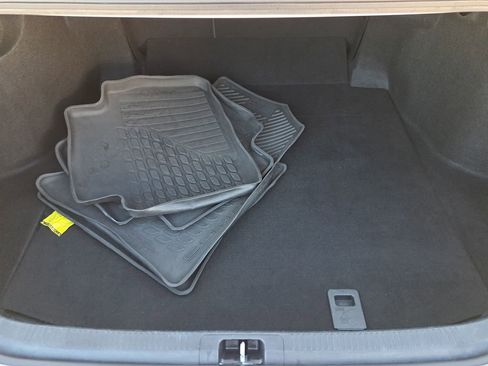 Certified 2021 Toyota Camry SE image 6