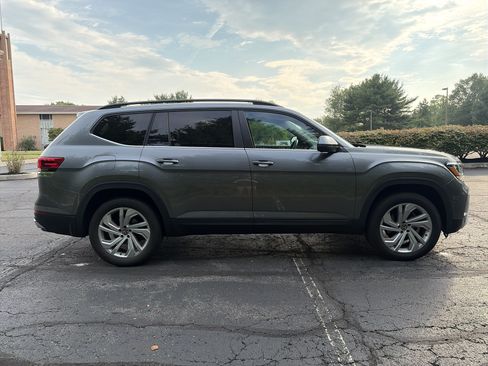 Used 2022 Volkswagen Atlas SE AWD/4WD image 4