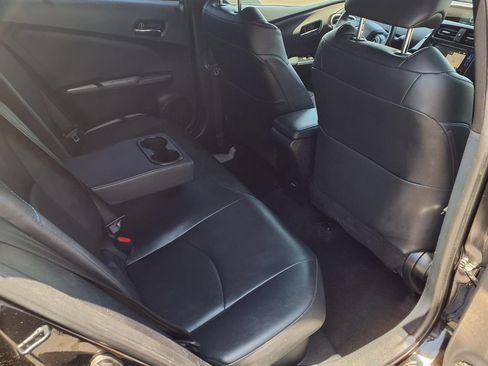Used 2016 Toyota Prius Three Touring w/ Preferred Accessory Package FWD image 20