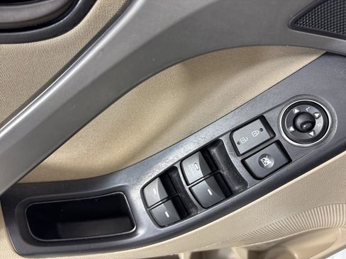 Used 2014 Hyundai Elantra SE w/ Option Group 02 image 17