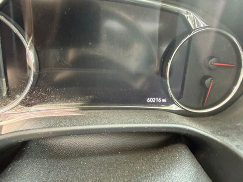 Used 2022 GMC Acadia Denali w/ Denali Technology Package image 3