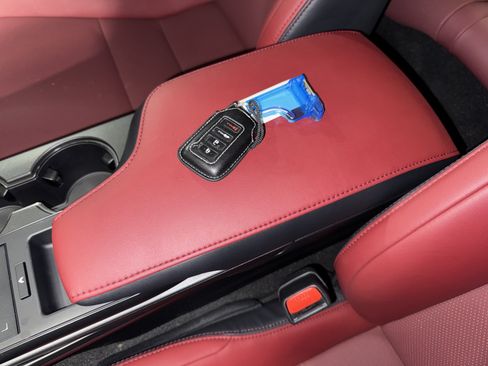 Used 2024 Lexus IS 350 F Sport RWD image 29