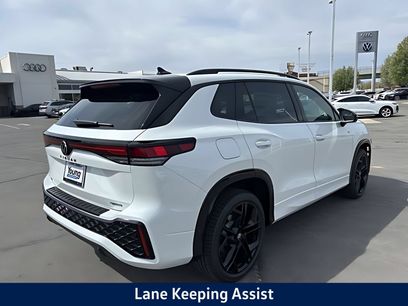 New 2026 Volkswagen Tiguan SE R-Line