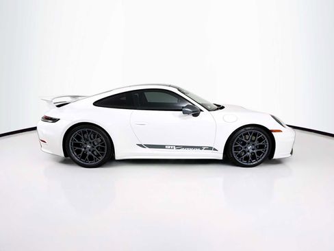 Certified 2025 Porsche 911 Carrera T RWD image 8
