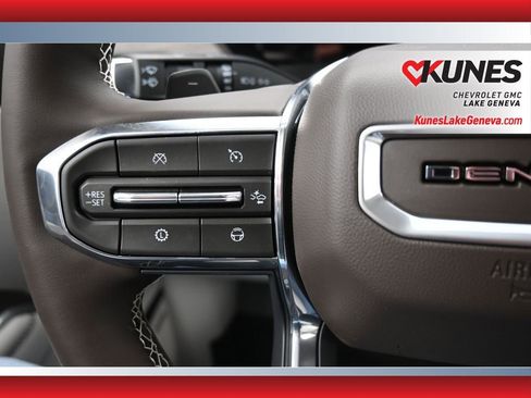 New 2026 GMC Acadia Denali w/ Super Cruise Package image 20