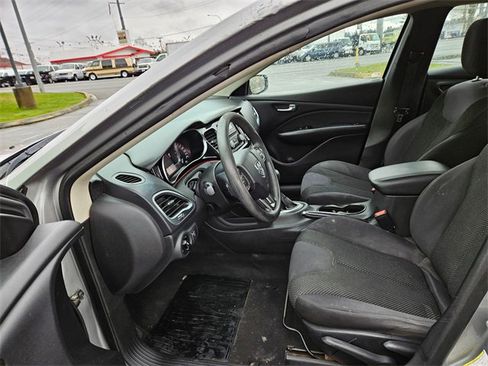 Used 2015 Dodge Dart SE w/ Convenience Group image 12