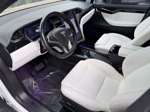 Used 2020 Tesla Model X Long Range image 23