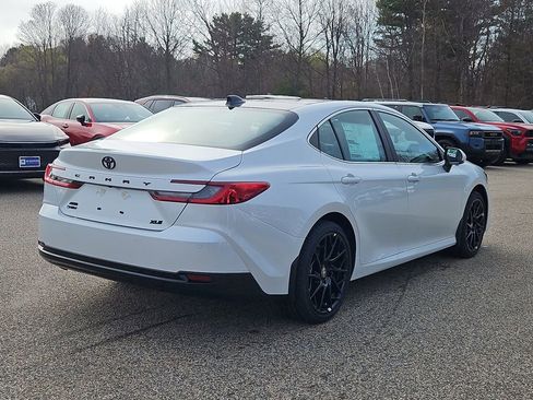 New 2026 Toyota Camry Hybrid AWD/4WD image 2