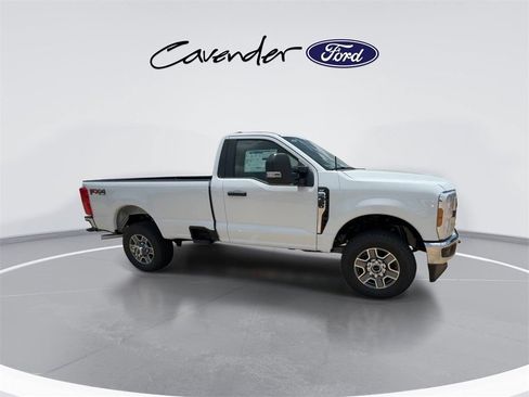 New 2025 Ford F350 XLT w/ FX4 Off-Road Package AWD/4WD image 2