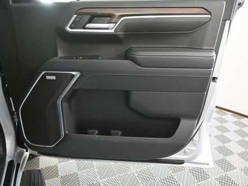 Used 2022 Chevrolet Silverado 1500 RST image 13