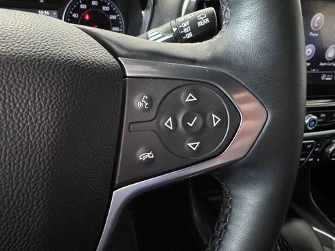 Used 2023 Chevrolet Traverse RS AWD/4WD image 16