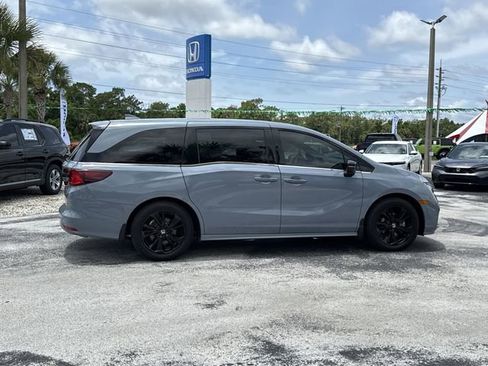 Used 2023 Honda Odyssey Sport image 6