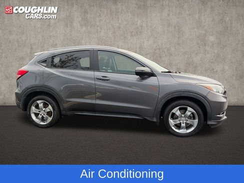 Used 2017 Honda HR-V EX-L image 10