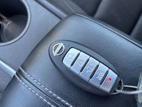 Used 2025 Nissan Altima 2.5 SV FWD image 24