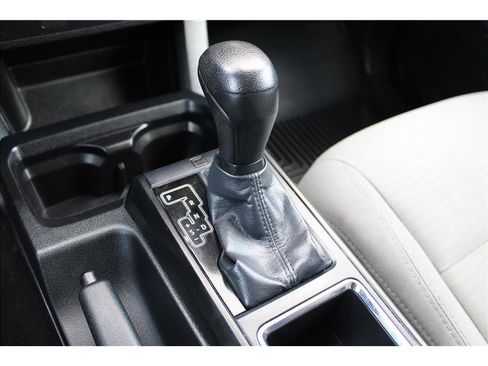 Used 2019 Toyota Tacoma 2WD Access Cab image 28