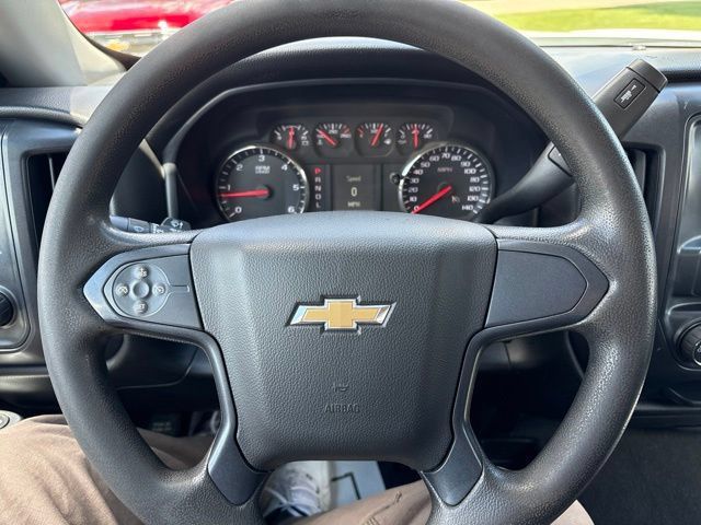 Used 2018 Chevrolet Silverado 1500 Custom w/ Custom Value Package AWD/4WD image 14