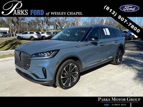 Used 2025 Lincoln Aviator Reserve image 8