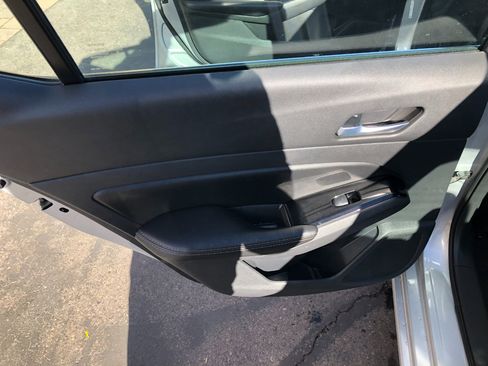 Used 2021 Nissan Altima 2.5 SV image 20